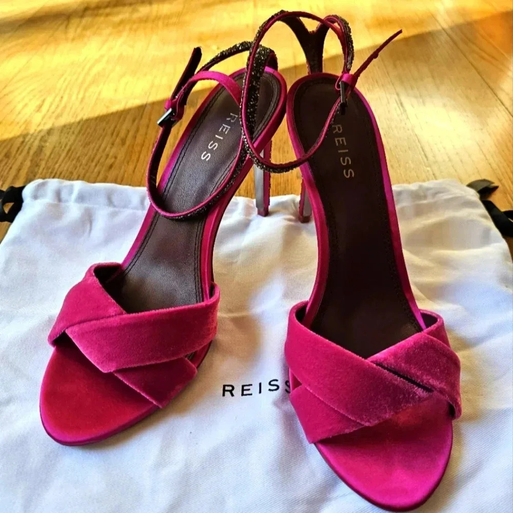 NWB! Reiss pink velvet sandals with stone detail size 41/ US 10